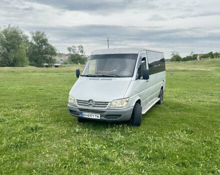 Серый Мерседес Sprinter, объемом двигателя 0 л и пробегом 600 тыс. км за 9000 $, фото 2 на Automoto.ua