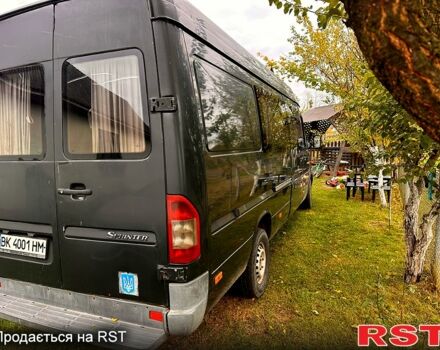 Серый Мерседес Sprinter, объемом двигателя 2.1 л и пробегом 623 тыс. км за 8500 $, фото 1 на Automoto.ua