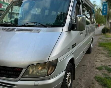 Сірий Мерседес Sprinter, об'ємом двигуна 2.69 л та пробігом 200 тис. км за 12000 $, фото 4 на Automoto.ua