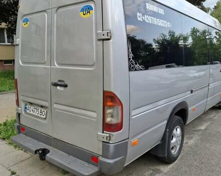 Серый Мерседес Sprinter, объемом двигателя 2.7 л и пробегом 830 тыс. км за 11200 $, фото 2 на Automoto.ua