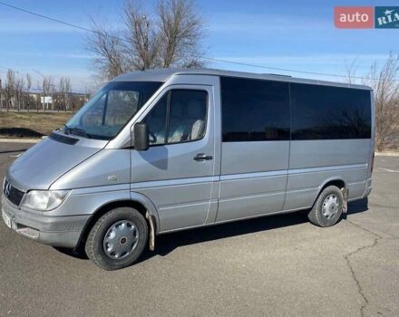 Серый Мерседес Sprinter, объемом двигателя 2.19 л и пробегом 300 тыс. км за 8900 $, фото 4 на Automoto.ua