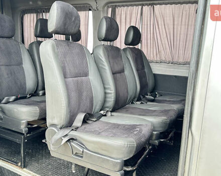Серый Мерседес Sprinter, объемом двигателя 2.99 л и пробегом 600 тыс. км за 9900 $, фото 32 на Automoto.ua