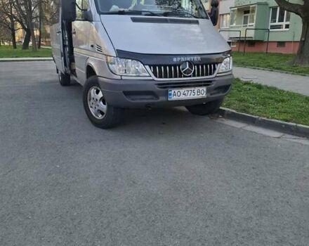 Серый Мерседес Sprinter, объемом двигателя 2.7 л и пробегом 830 тыс. км за 11200 $, фото 9 на Automoto.ua