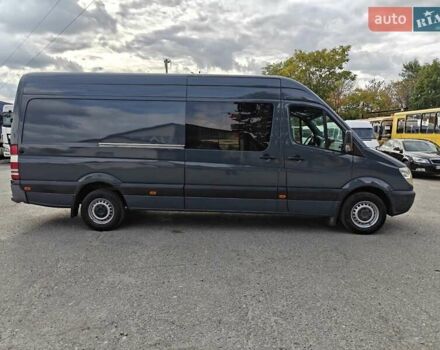 Серый Мерседес Sprinter, объемом двигателя 2.1 л и пробегом 500 тыс. км за 13900 $, фото 2 на Automoto.ua
