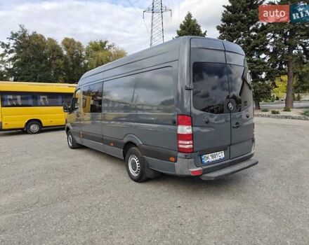 Серый Мерседес Sprinter, объемом двигателя 2.1 л и пробегом 500 тыс. км за 13900 $, фото 4 на Automoto.ua
