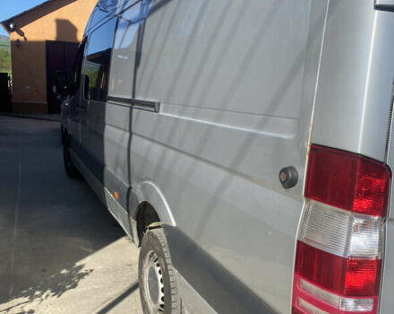 Серый Мерседес Sprinter, объемом двигателя 2.3 л и пробегом 500 тыс. км за 12000 $, фото 6 на Automoto.ua