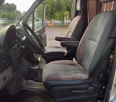 Серый Мерседес Sprinter, объемом двигателя 2.15 л и пробегом 470 тыс. км за 12000 $, фото 10 на Automoto.ua