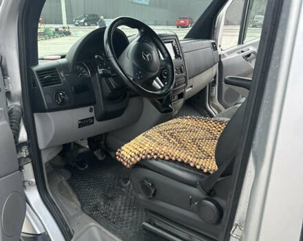 Серый Мерседес Sprinter, объемом двигателя 2.99 л и пробегом 425 тыс. км за 16700 $, фото 4 на Automoto.ua