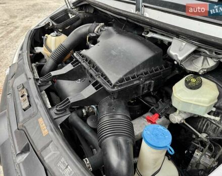 Сірий Мерседес Sprinter, об'ємом двигуна 3.22 л та пробігом 290 тис. км за 14820 $, фото 26 на Automoto.ua