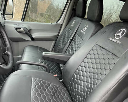 Серый Мерседес Sprinter, объемом двигателя 2.99 л и пробегом 380 тыс. км за 11500 $, фото 10 на Automoto.ua