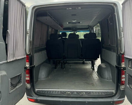 Серый Мерседес Sprinter, объемом двигателя 2.15 л и пробегом 999 тыс. км за 12500 $, фото 1 на Automoto.ua