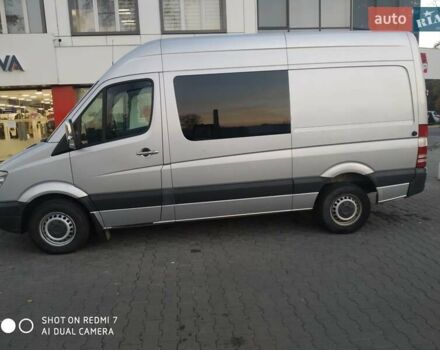 Серый Мерседес Sprinter, объемом двигателя 2.2 л и пробегом 355 тыс. км за 12800 $, фото 2 на Automoto.ua