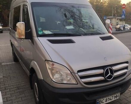 Серый Мерседес Sprinter, объемом двигателя 2.2 л и пробегом 355 тыс. км за 12800 $, фото 4 на Automoto.ua