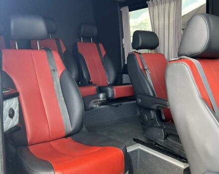 Серый Мерседес Sprinter, объемом двигателя 2.99 л и пробегом 720 тыс. км за 28000 $, фото 4 на Automoto.ua