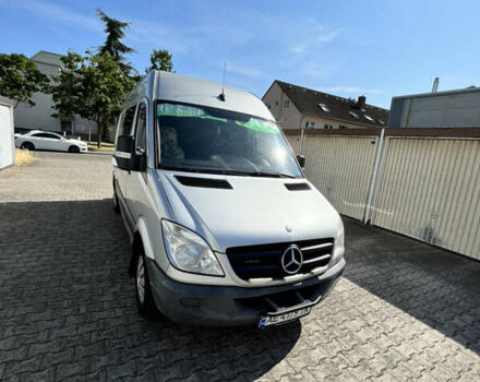 Серый Мерседес Sprinter, объемом двигателя 2.1 л и пробегом 370 тыс. км за 14161 $, фото 1 на Automoto.ua