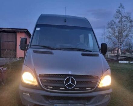 Серый Мерседес Sprinter, объемом двигателя 2.14 л и пробегом 500 тыс. км за 16515 $, фото 2 на Automoto.ua