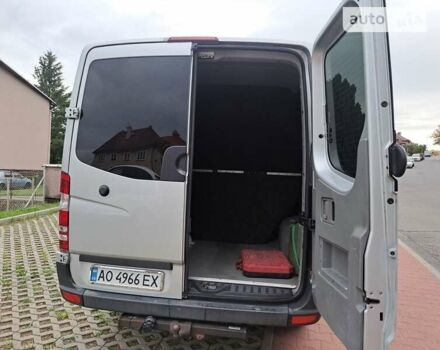 Серый Мерседес Sprinter, объемом двигателя 2.2 л и пробегом 423 тыс. км за 14700 $, фото 10 на Automoto.ua