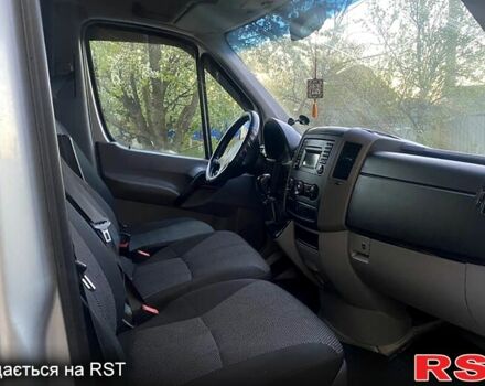 Серый Мерседес Sprinter, объемом двигателя 2.1 л и пробегом 350 тыс. км за 18000 $, фото 5 на Automoto.ua