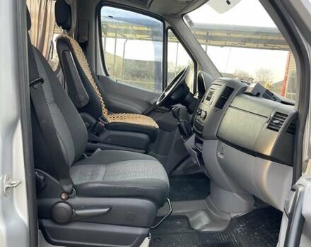 Серый Мерседес Sprinter, объемом двигателя 2.14 л и пробегом 258 тыс. км за 25575 $, фото 3 на Automoto.ua