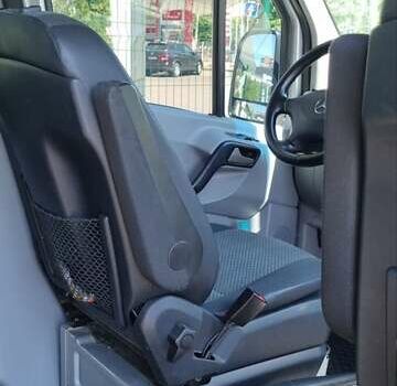 Серый Мерседес Sprinter, объемом двигателя 0 л и пробегом 447 тыс. км за 21700 $, фото 23 на Automoto.ua