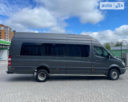 Серый Мерседес Sprinter, объемом двигателя 3 л и пробегом 472 тыс. км за 34000 $, фото 4 на Automoto.ua