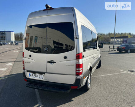 Серый Мерседес Sprinter, объемом двигателя 3 л и пробегом 470 тыс. км за 23999 $, фото 9 на Automoto.ua