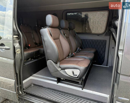 Серый Мерседес Sprinter, объемом двигателя 2.99 л и пробегом 280 тыс. км за 40000 $, фото 32 на Automoto.ua
