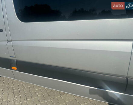 Серый Мерседес Sprinter, объемом двигателя 2.3 л и пробегом 747 тыс. км за 18000 $, фото 15 на Automoto.ua