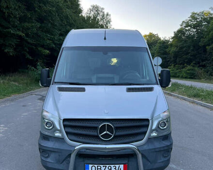Серый Мерседес Sprinter, объемом двигателя 2.2 л и пробегом 294 тыс. км за 19900 $, фото 2 на Automoto.ua