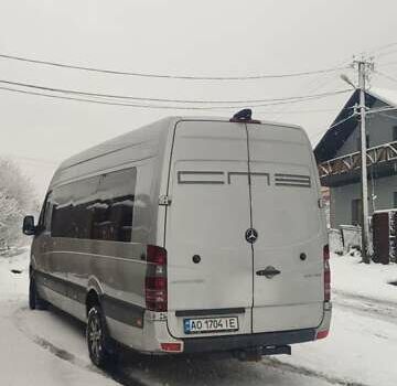 Серый Мерседес Sprinter, объемом двигателя 2.2 л и пробегом 585 тыс. км за 30500 $, фото 3 на Automoto.ua