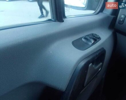 Серый Мерседес Sprinter, объемом двигателя 0 л и пробегом 87 тыс. км за 25000 $, фото 5 на Automoto.ua