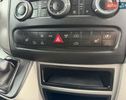 Серый Мерседес Sprinter, объемом двигателя 0 л и пробегом 290 тыс. км за 27500 $, фото 12 на Automoto.ua