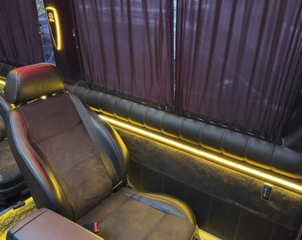 Серый Мерседес Sprinter, объемом двигателя 2.14 л и пробегом 650 тыс. км за 26600 $, фото 4 на Automoto.ua