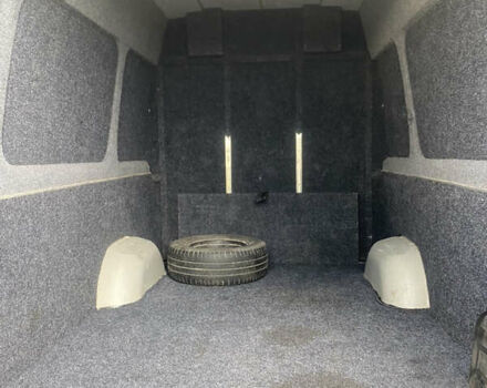 Серый Мерседес Sprinter, объемом двигателя 2.3 л и пробегом 445 тыс. км за 30000 $, фото 16 на Automoto.ua
