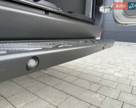 Серый Мерседес Sprinter, объемом двигателя 0 л и пробегом 290 тыс. км за 27500 $, фото 18 на Automoto.ua