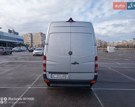 Серый Мерседес Sprinter, объемом двигателя 3 л и пробегом 340 тыс. км за 30000 $, фото 5 на Automoto.ua
