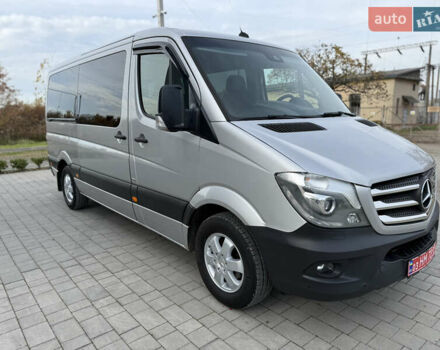 Серый Мерседес Sprinter, объемом двигателя 0 л и пробегом 290 тыс. км за 27500 $, фото 2 на Automoto.ua