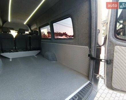 Серый Мерседес Sprinter, объемом двигателя 2.14 л и пробегом 330 тыс. км за 29300 $, фото 34 на Automoto.ua