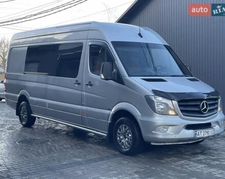Серый Мерседес Sprinter, объемом двигателя 0 л и пробегом 400 тыс. км за 26888 $, фото 2 на Automoto.ua