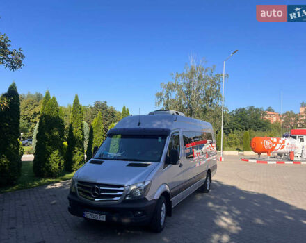 Серый Мерседес Sprinter, объемом двигателя 2.14 л и пробегом 643 тыс. км за 35762 $, фото 2 на Automoto.ua