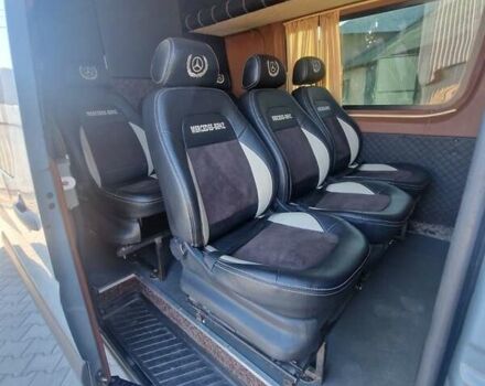 Серый Мерседес Sprinter, объемом двигателя 3 л и пробегом 400 тыс. км за 28880 $, фото 10 на Automoto.ua