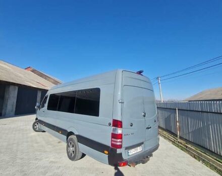 Серый Мерседес Sprinter, объемом двигателя 3 л и пробегом 400 тыс. км за 28880 $, фото 5 на Automoto.ua