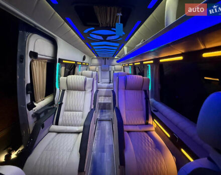 Сірий Мерседес Sprinter, об'ємом двигуна 2.99 л та пробігом 350 тис. км за 43400 $, фото 29 на Automoto.ua