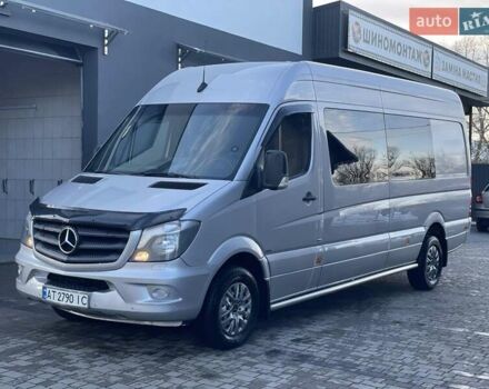 Серый Мерседес Sprinter, объемом двигателя 0 л и пробегом 400 тыс. км за 26888 $, фото 1 на Automoto.ua