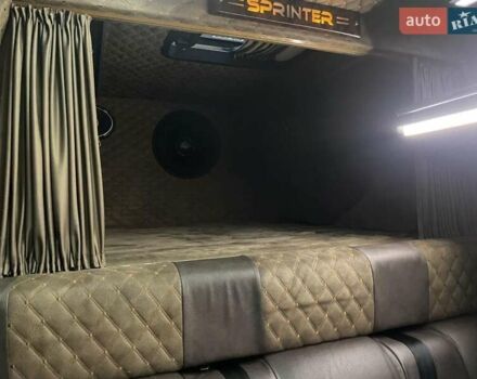 Серый Мерседес Sprinter, объемом двигателя 0 л и пробегом 400 тыс. км за 26888 $, фото 9 на Automoto.ua