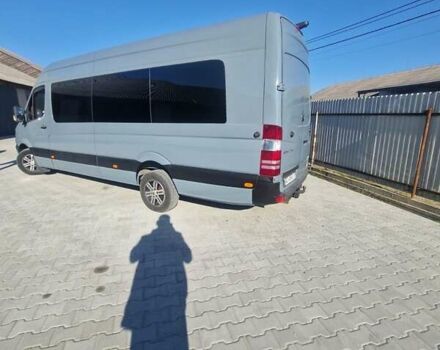 Серый Мерседес Sprinter, объемом двигателя 3 л и пробегом 400 тыс. км за 28880 $, фото 4 на Automoto.ua