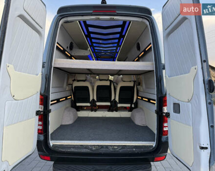 Сірий Мерседес Sprinter, об'ємом двигуна 3 л та пробігом 335 тис. км за 43700 $, фото 51 на Automoto.ua