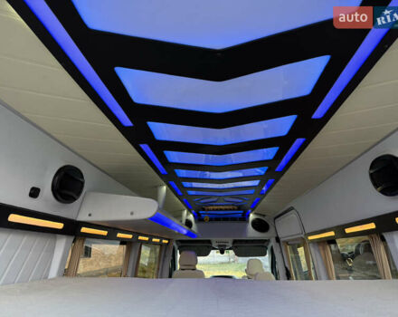 Сірий Мерседес Sprinter, об'ємом двигуна 3 л та пробігом 335 тис. км за 43700 $, фото 59 на Automoto.ua