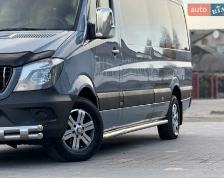Сірий Мерседес Sprinter, об'ємом двигуна 3 л та пробігом 335 тис. км за 43700 $, фото 107 на Automoto.ua