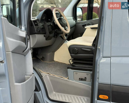 Сірий Мерседес Sprinter, об'ємом двигуна 3 л та пробігом 335 тис. км за 43700 $, фото 31 на Automoto.ua